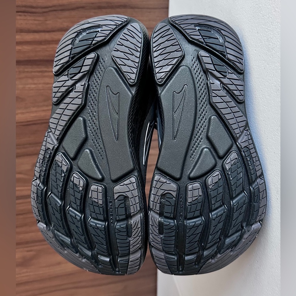 NWT. Women's Forward Via-Black/Black Size 7 - Picture 11 of 14